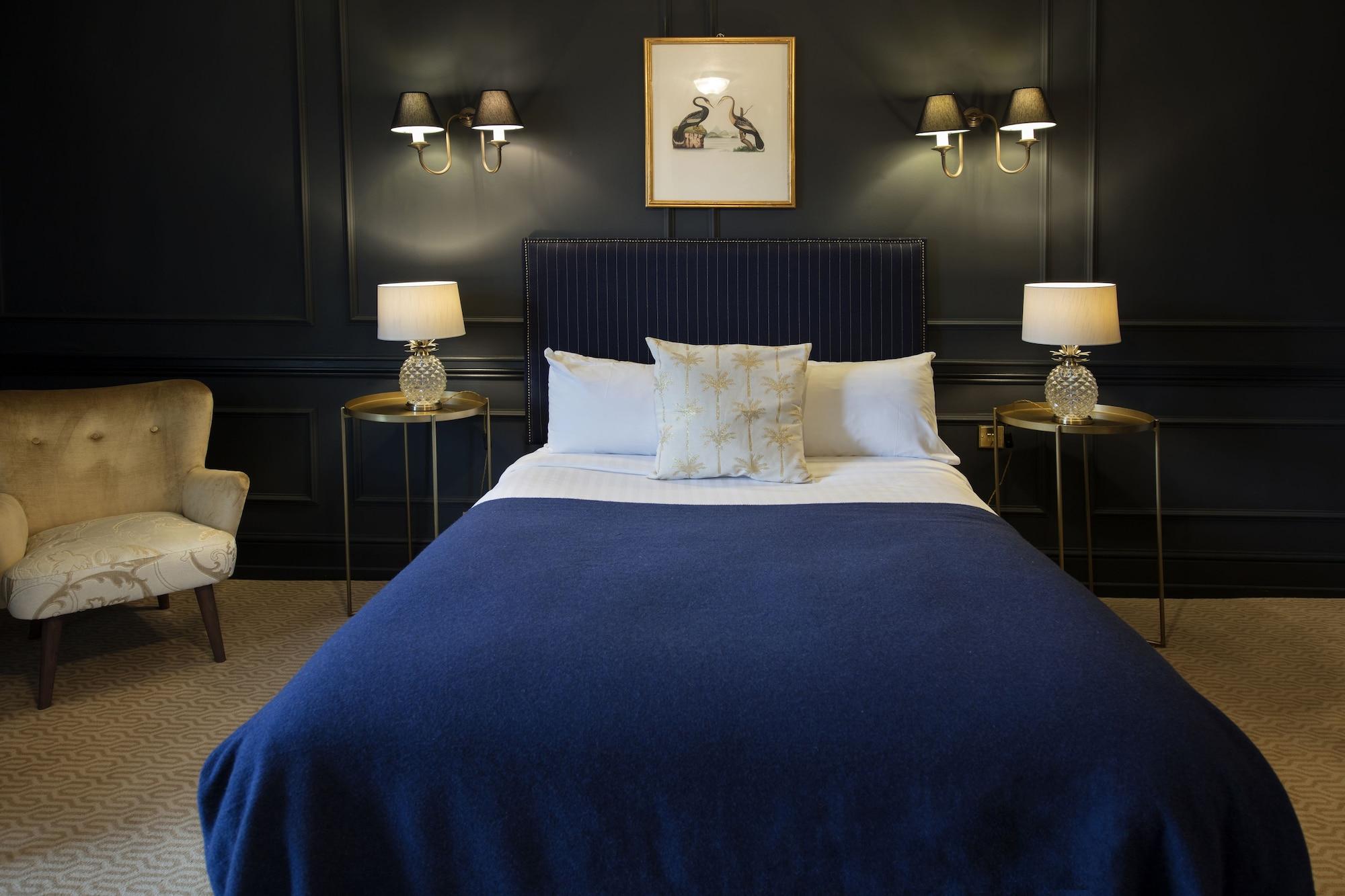 Hotel Cromwell Stevenage Bagian luar foto