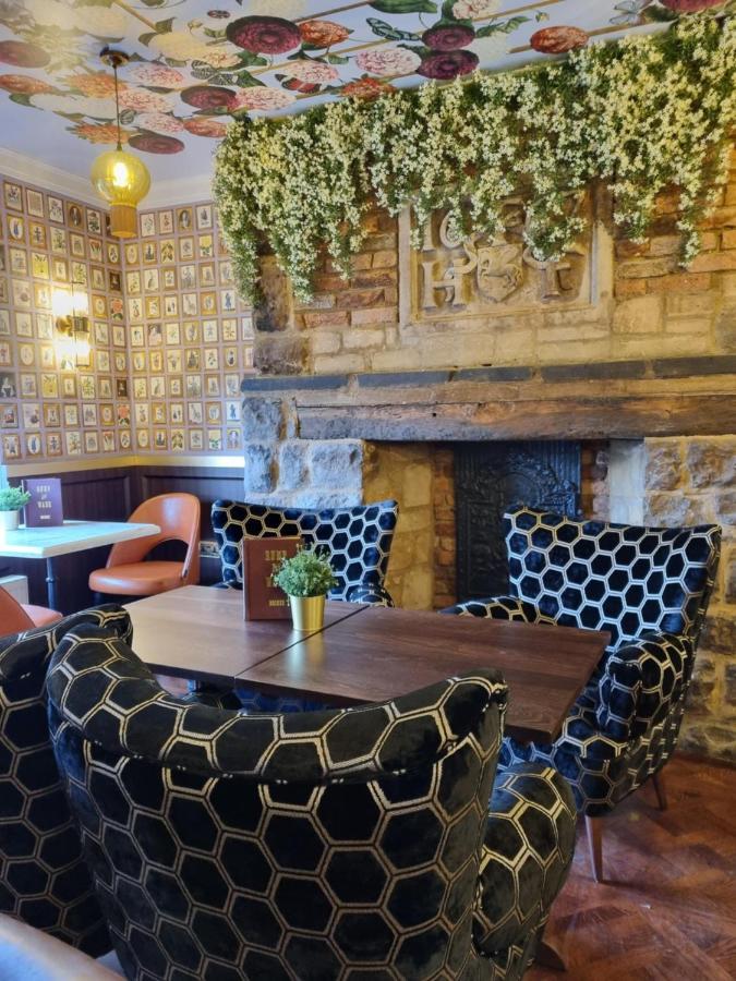 Hotel Cromwell Stevenage Bagian luar foto