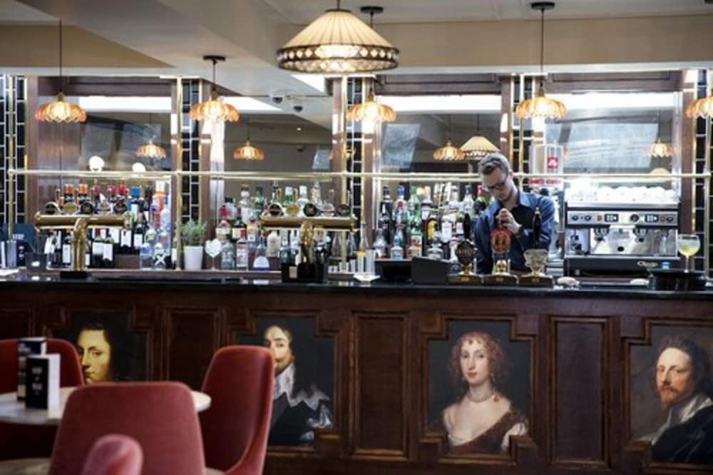 Hotel Cromwell Stevenage Bagian luar foto