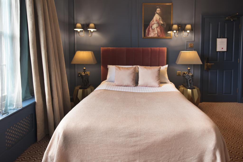 Hotel Cromwell Stevenage Bagian luar foto